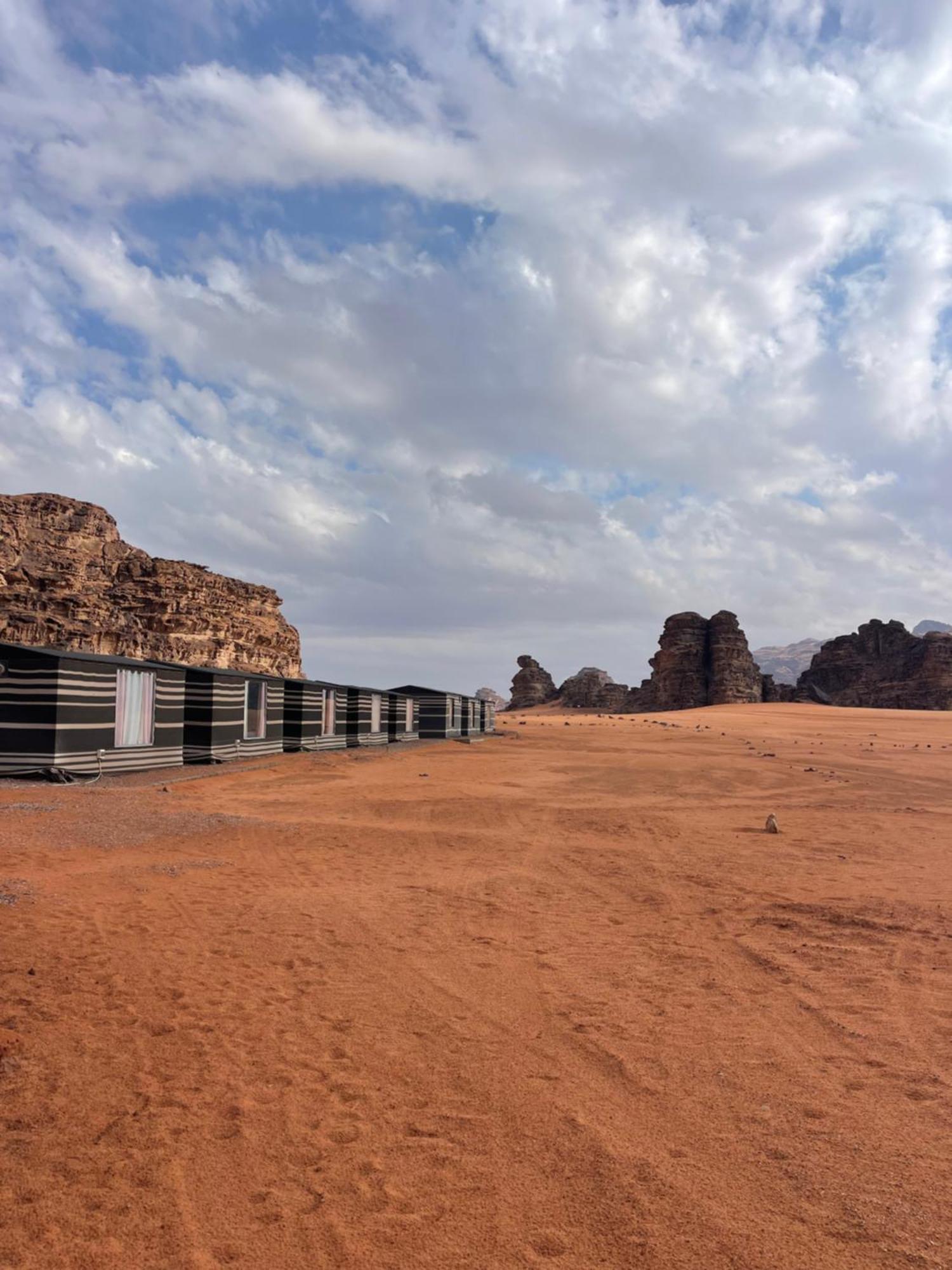Wadi Rum Star Camp Ngoại thất bức ảnh