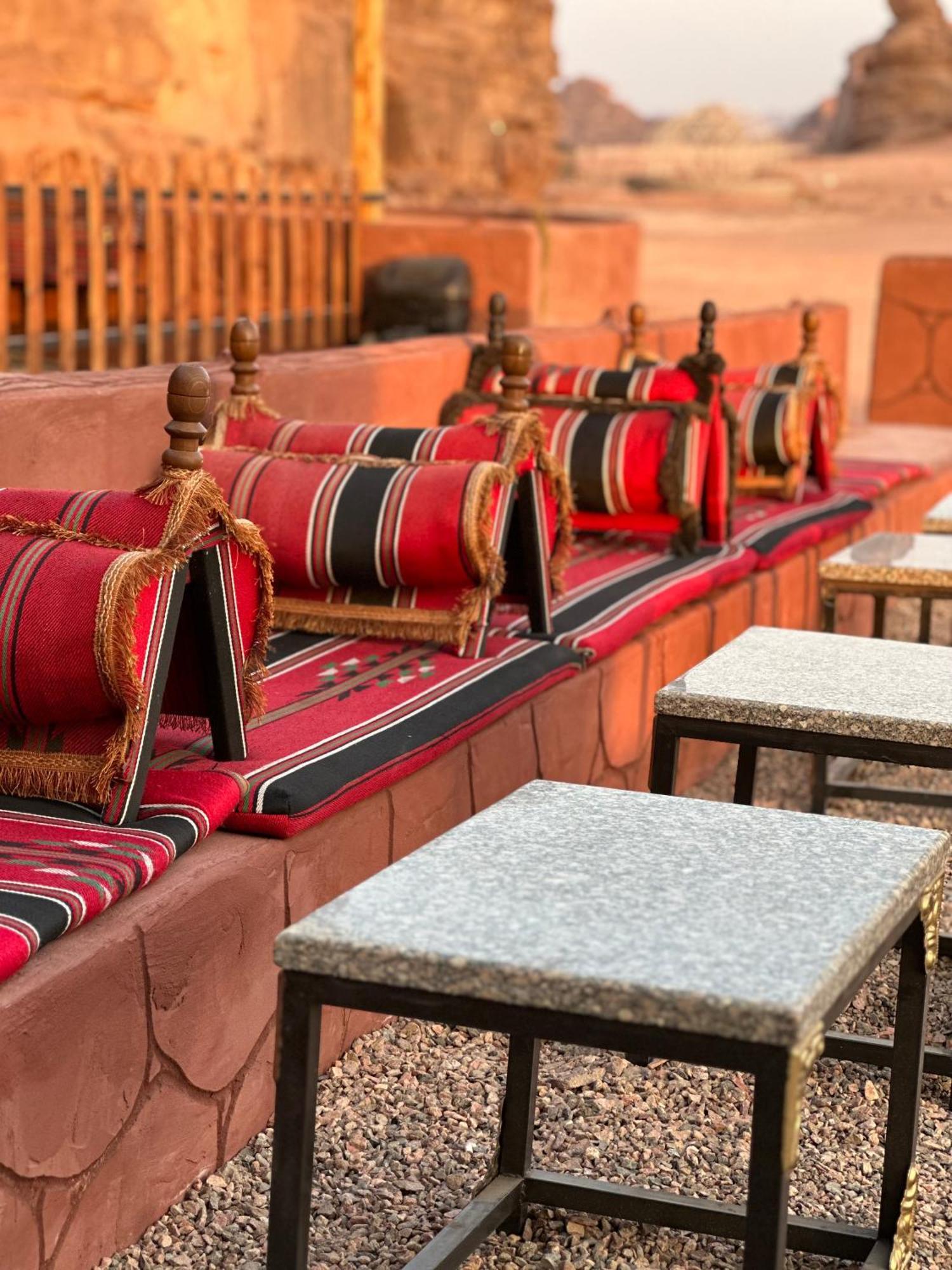 Wadi Rum Star Camp Ngoại thất bức ảnh