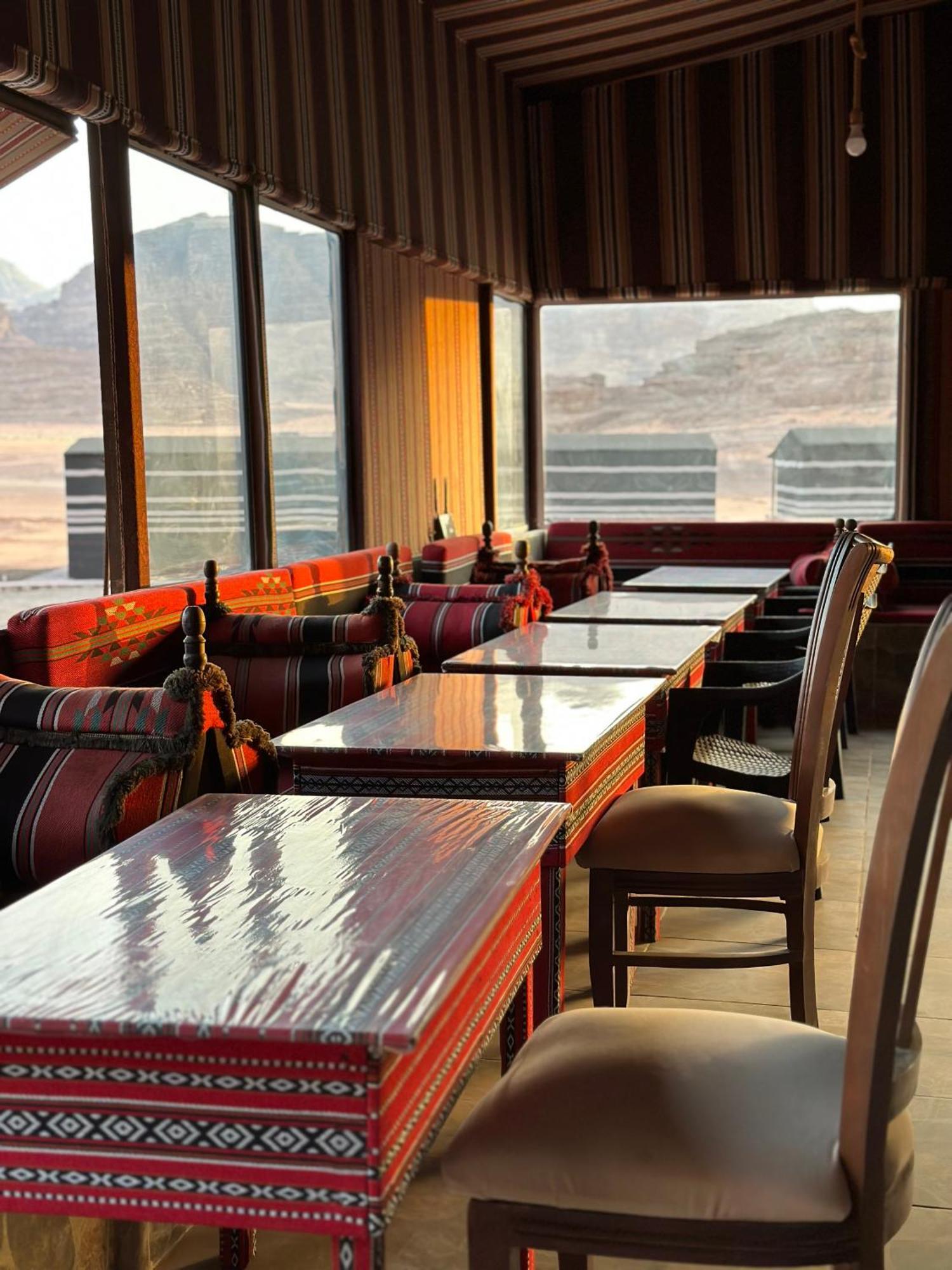 Wadi Rum Star Camp Ngoại thất bức ảnh