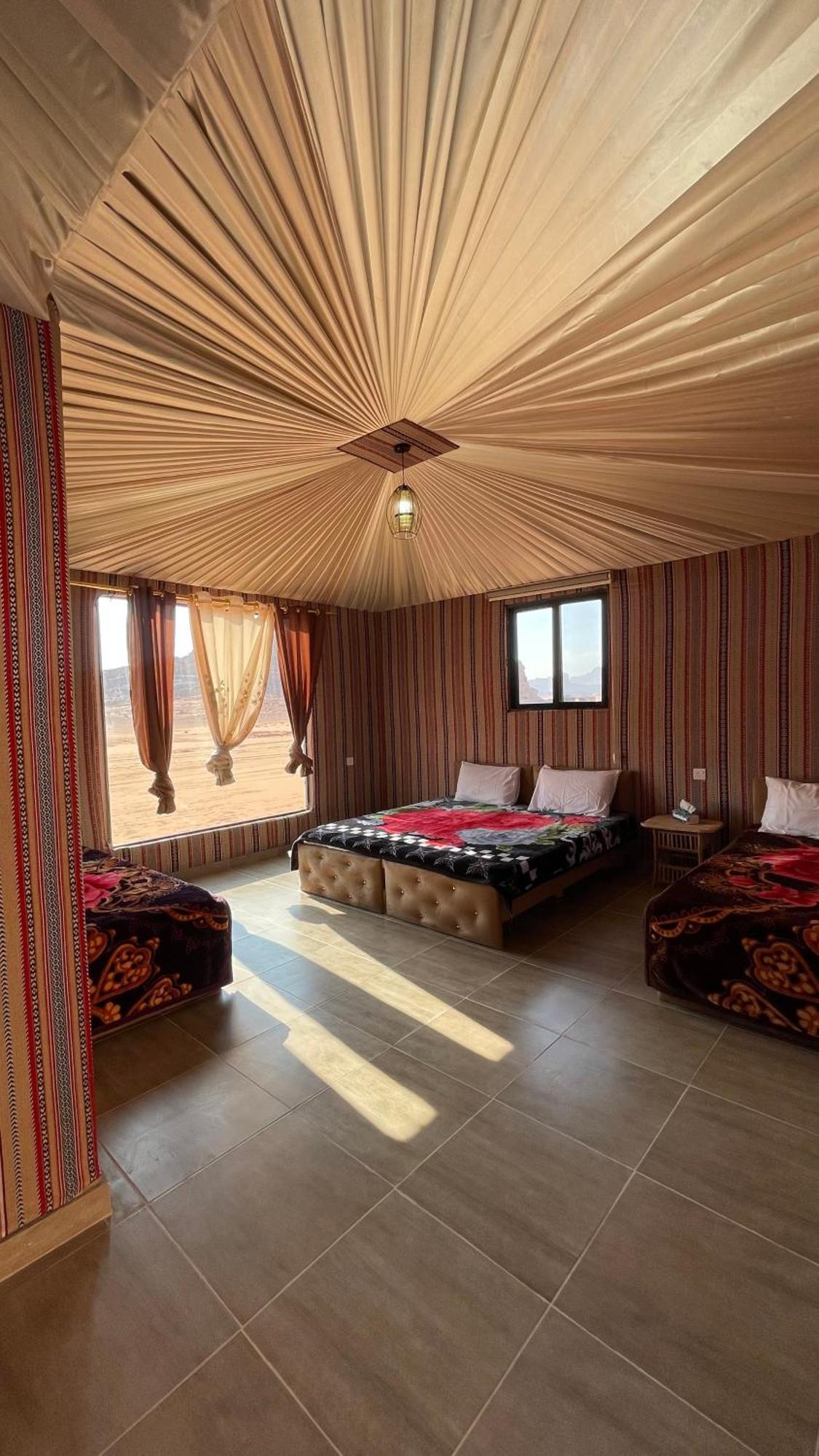 Wadi Rum Star Camp Ngoại thất bức ảnh